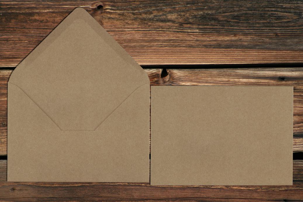 Briefhüllen 110x156 mm Nassklebend Recycling Kraft Naturbraun 120 g/qm